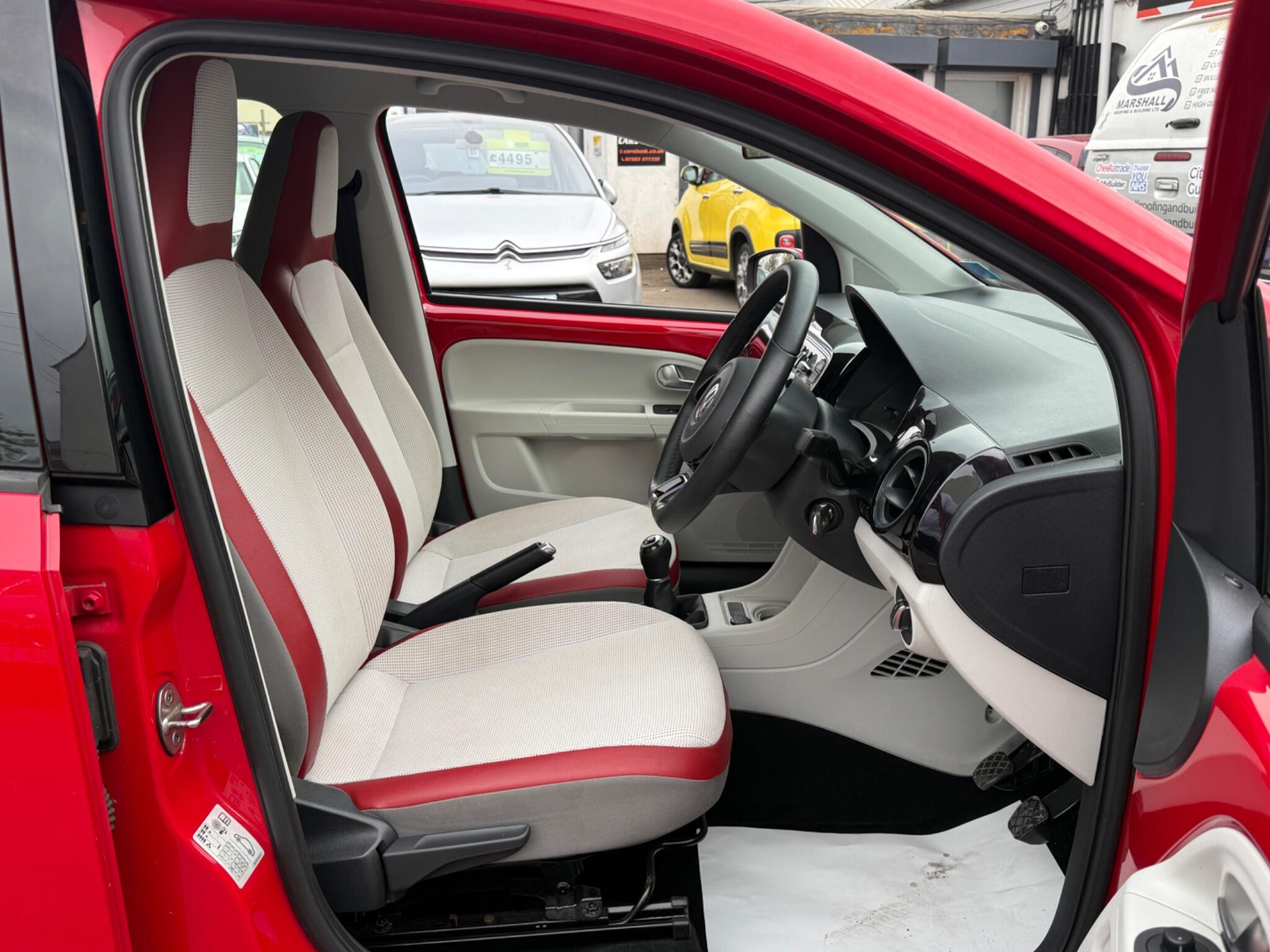 Volkswagen up! - Image 27