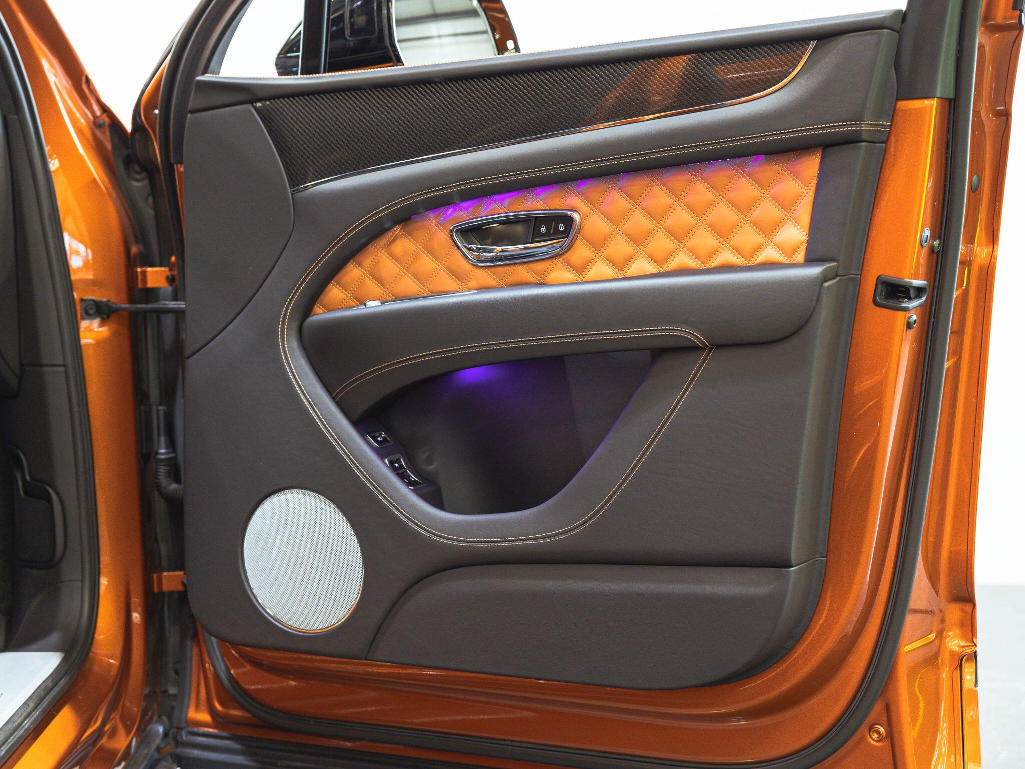 Bentley Bentayga view 40