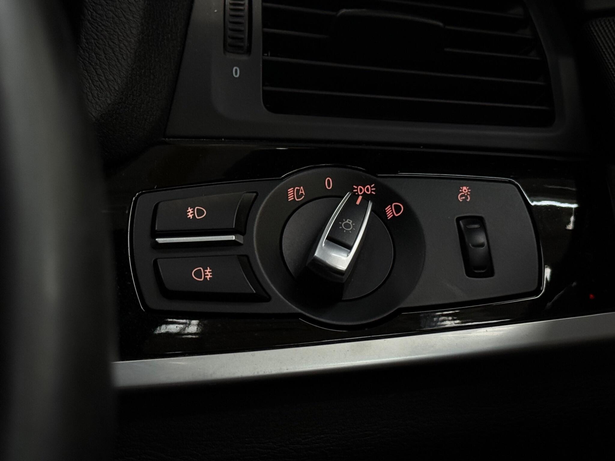 BMW X4 view 19