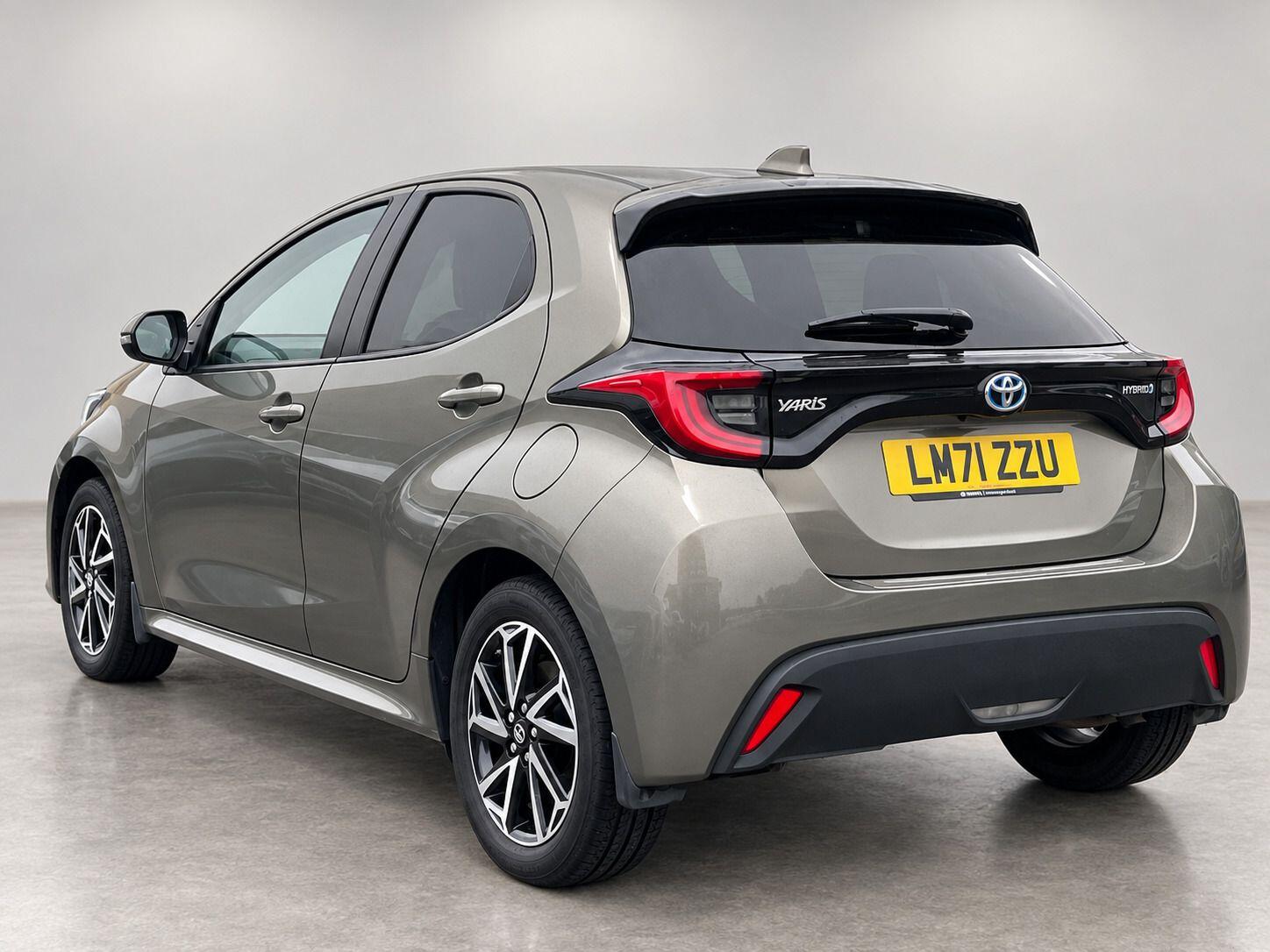 Toyota Yaris view 11