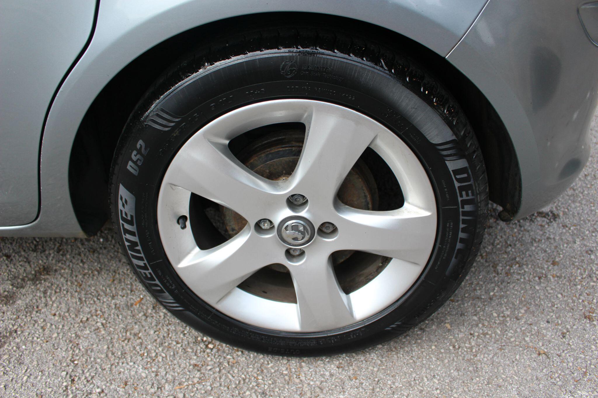 Vauxhall Corsa view 22