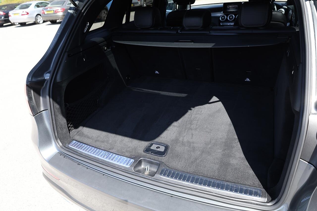 Mercedes-Benz GLC view 26