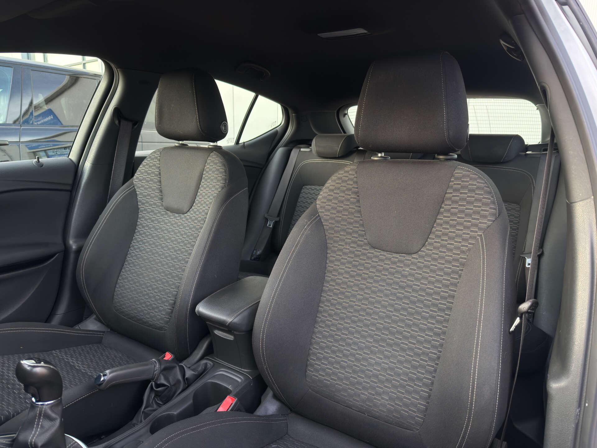 Vauxhall Astra view 43