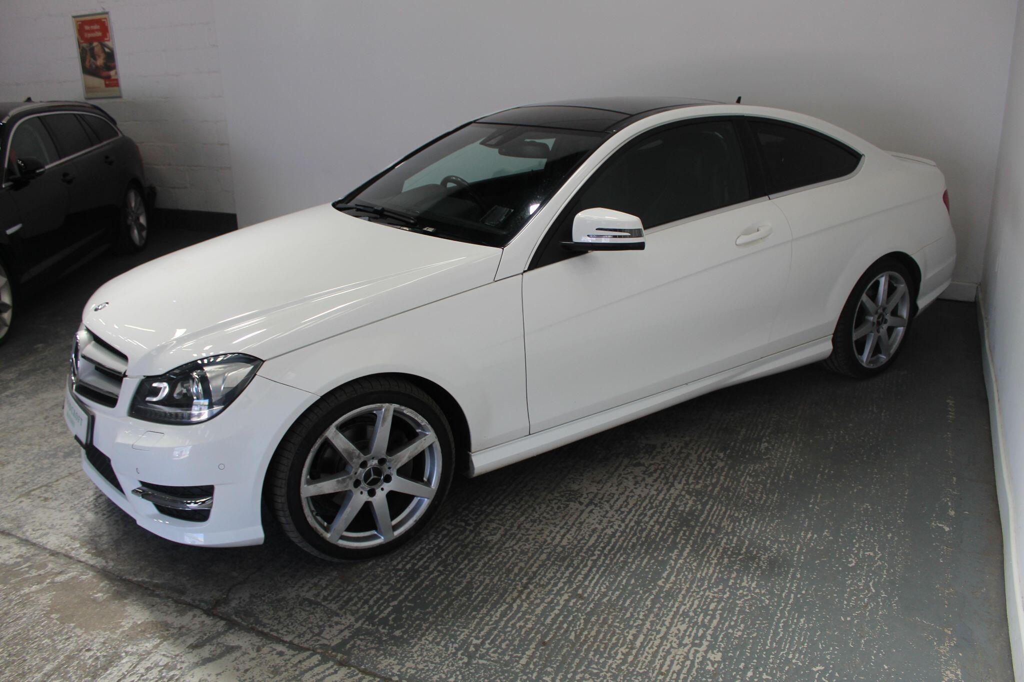 Mercedes-Benz C-Class view 5