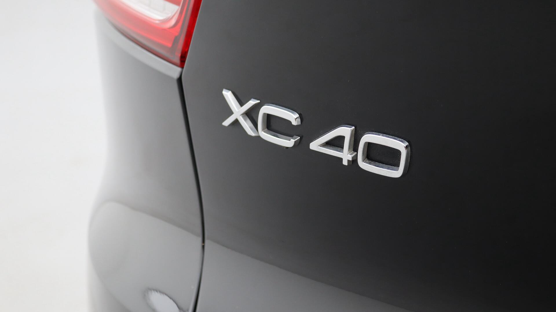Volvo XC40 view 41