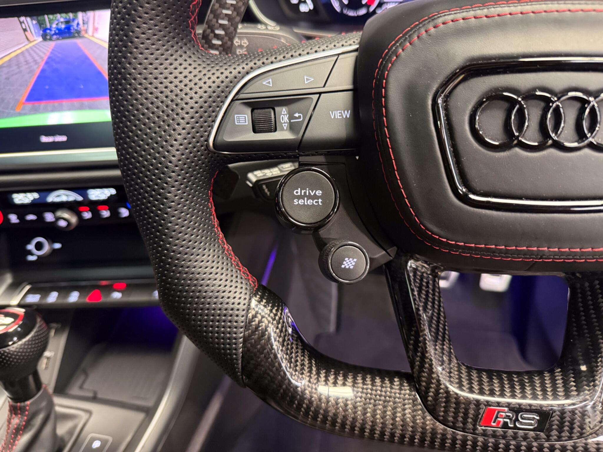 Audi RS Q3 view 36