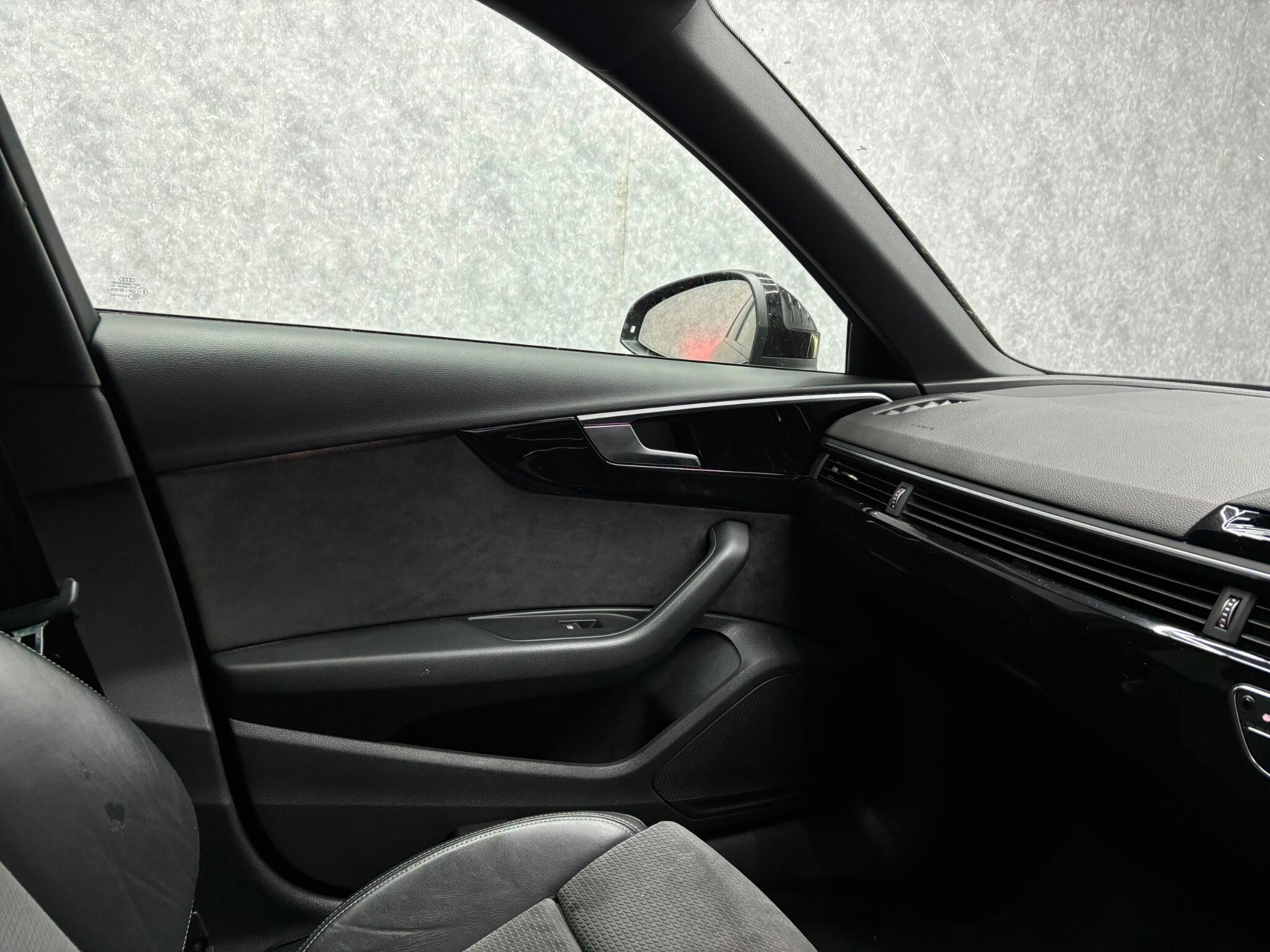 Audi A4 view 9
