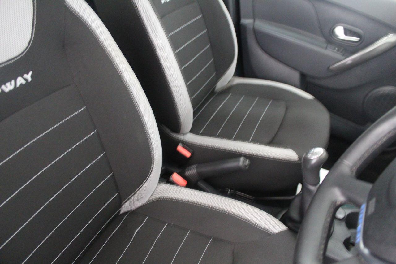Dacia Sandero view 44