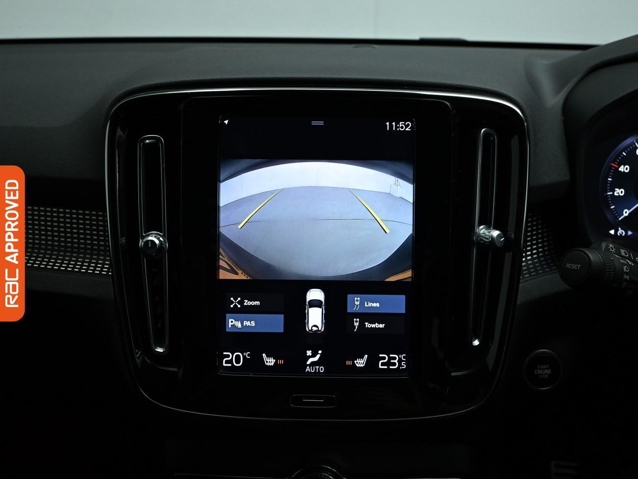Volvo XC40 view 19