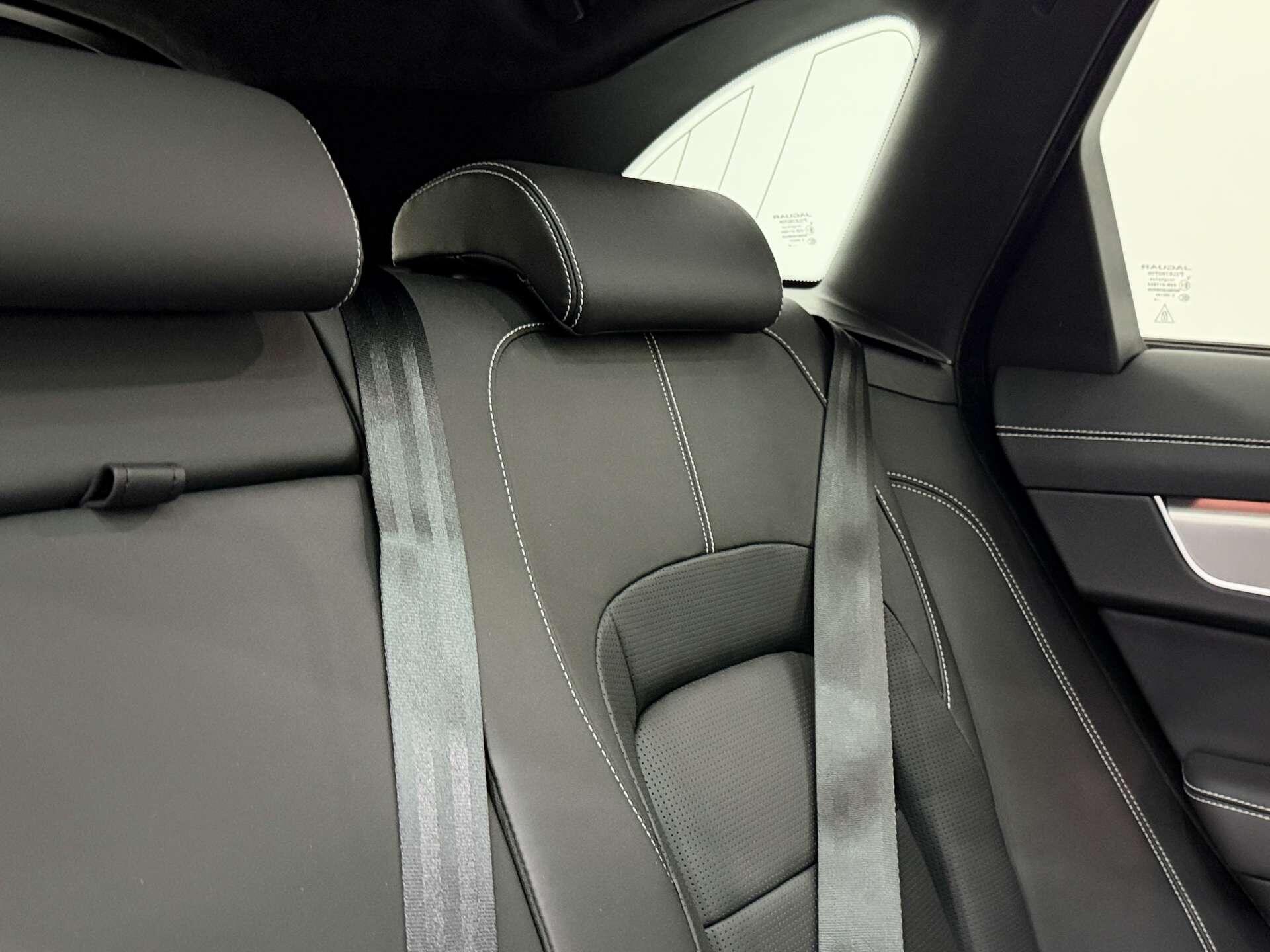 Jaguar F-Pace view 14
