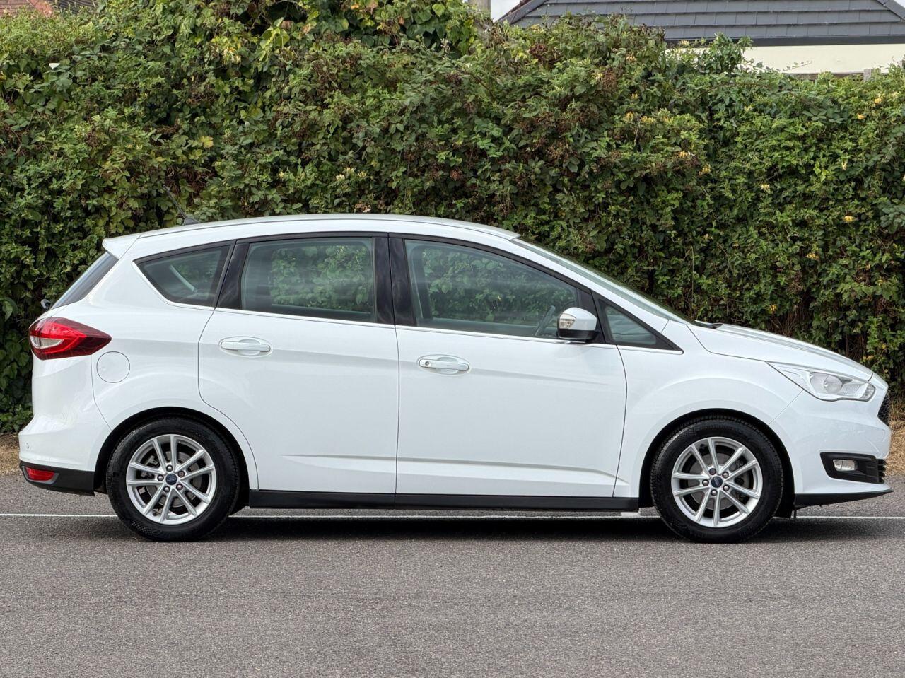 Ford C-Max view 3