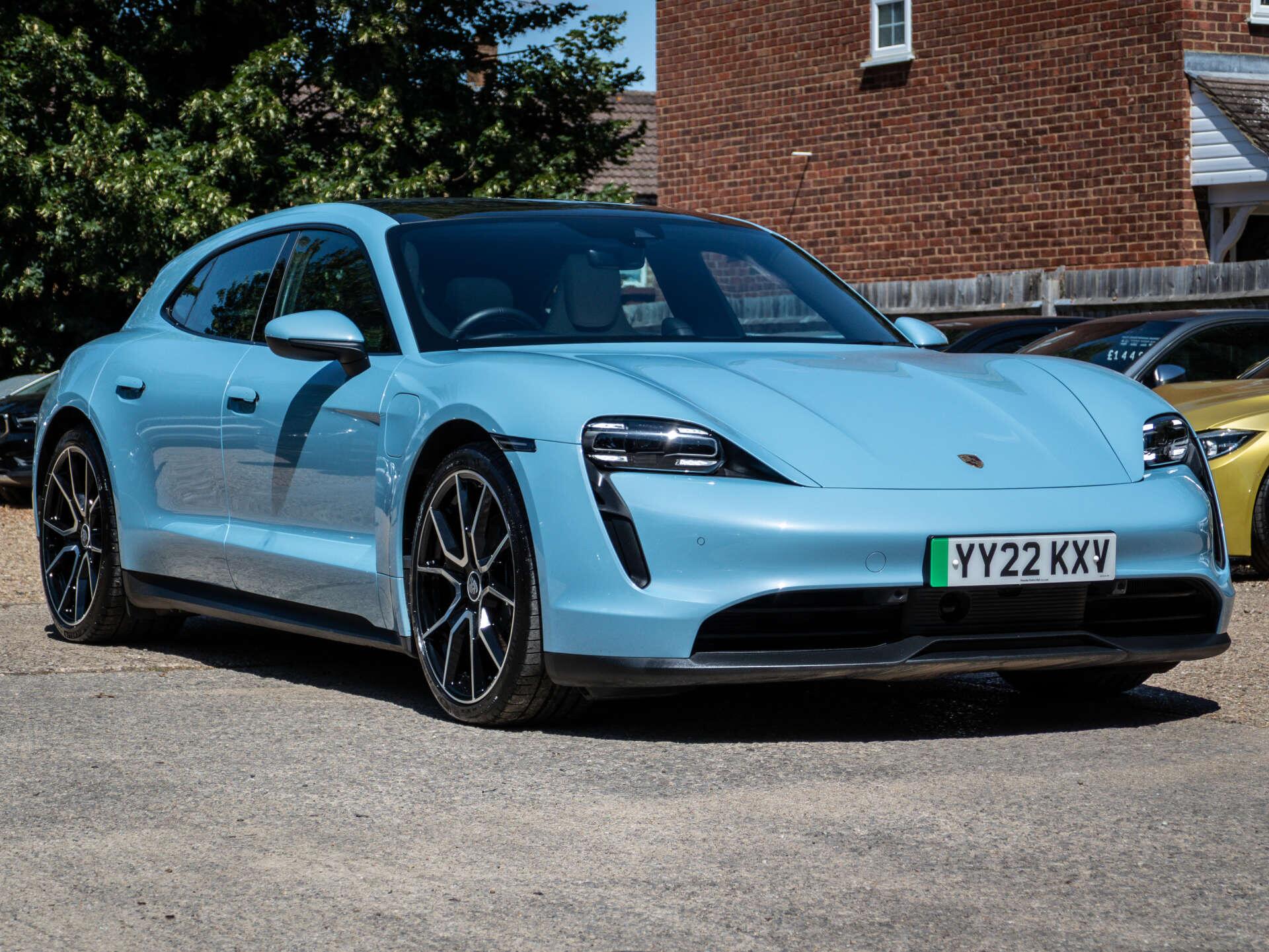 Porsche Taycan view 7