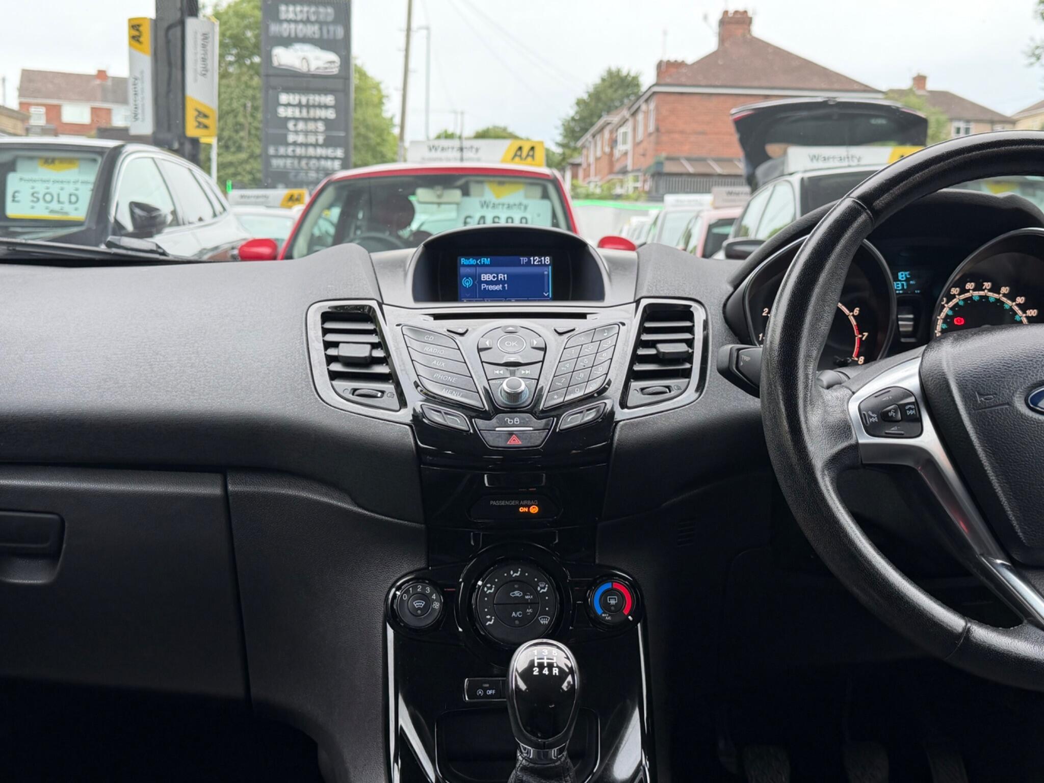 Ford Fiesta view 36