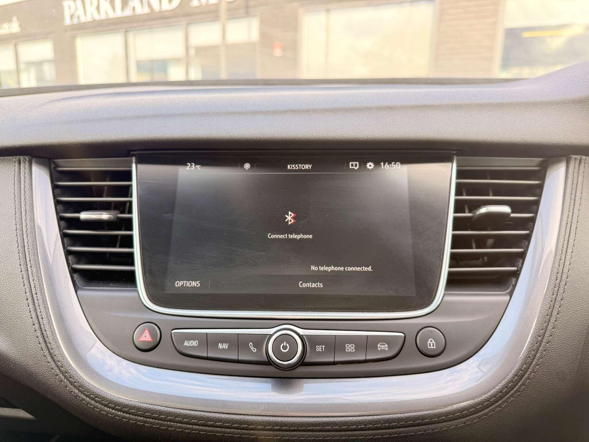 Vauxhall Grandland X view 18