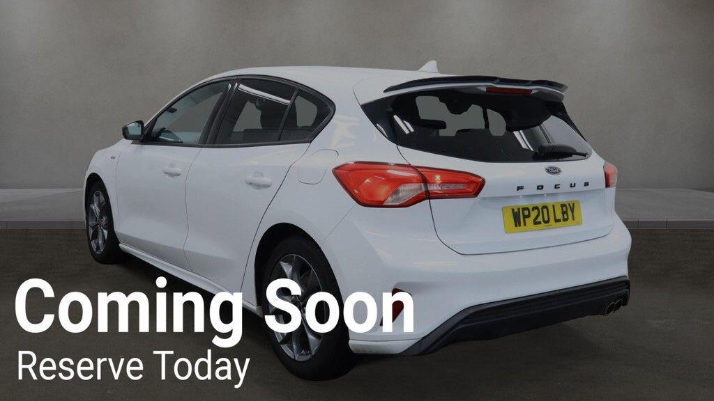 Ford Focus view 3