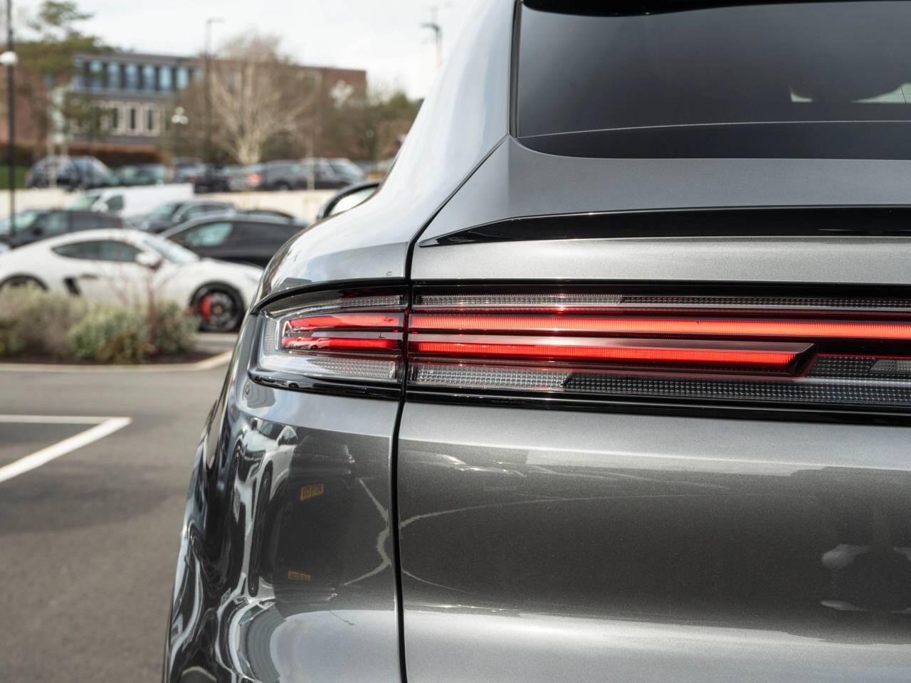 Porsche Cayenne view 10