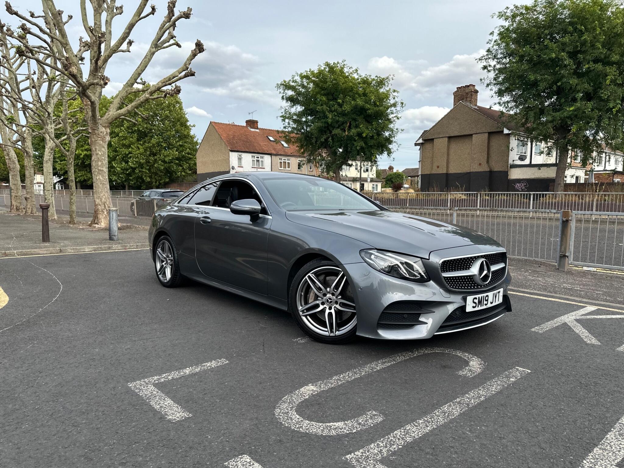 Mercedes-Benz E-Class view 5