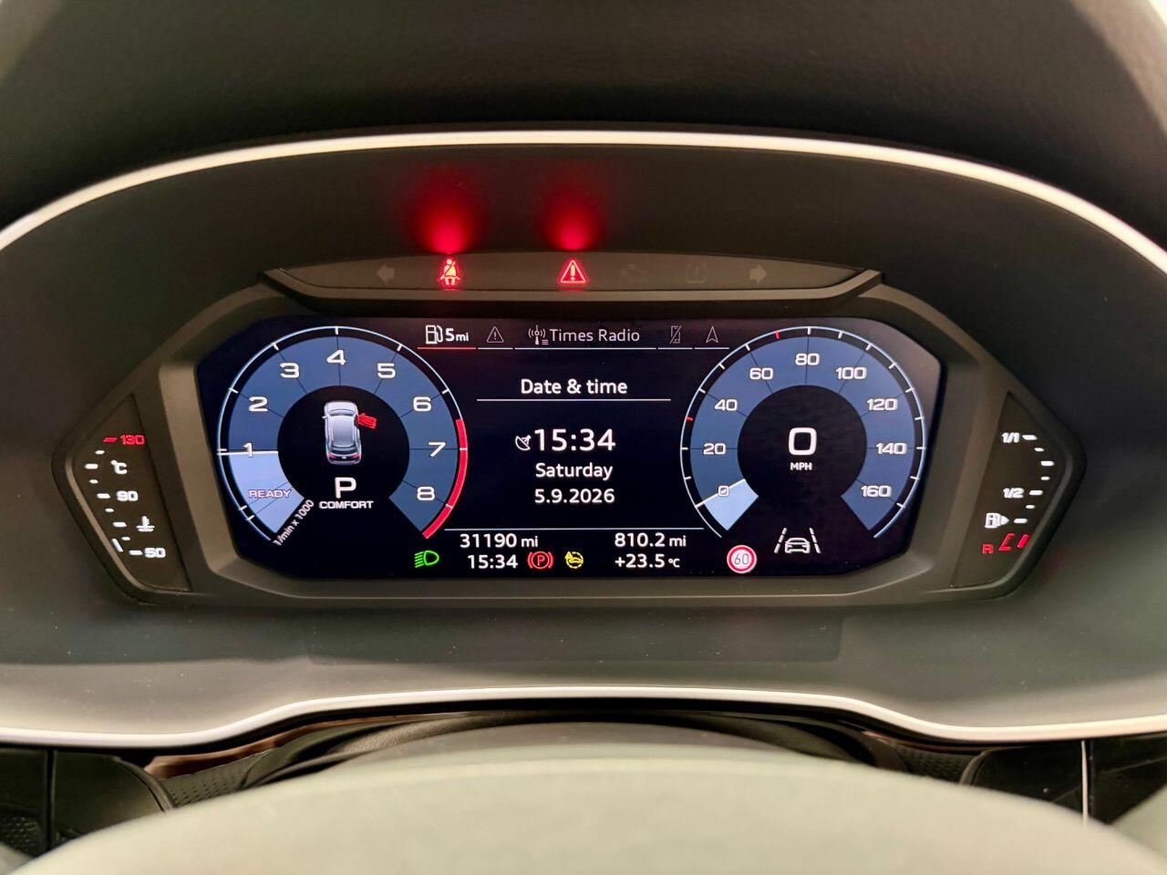 Audi Q3 view 14