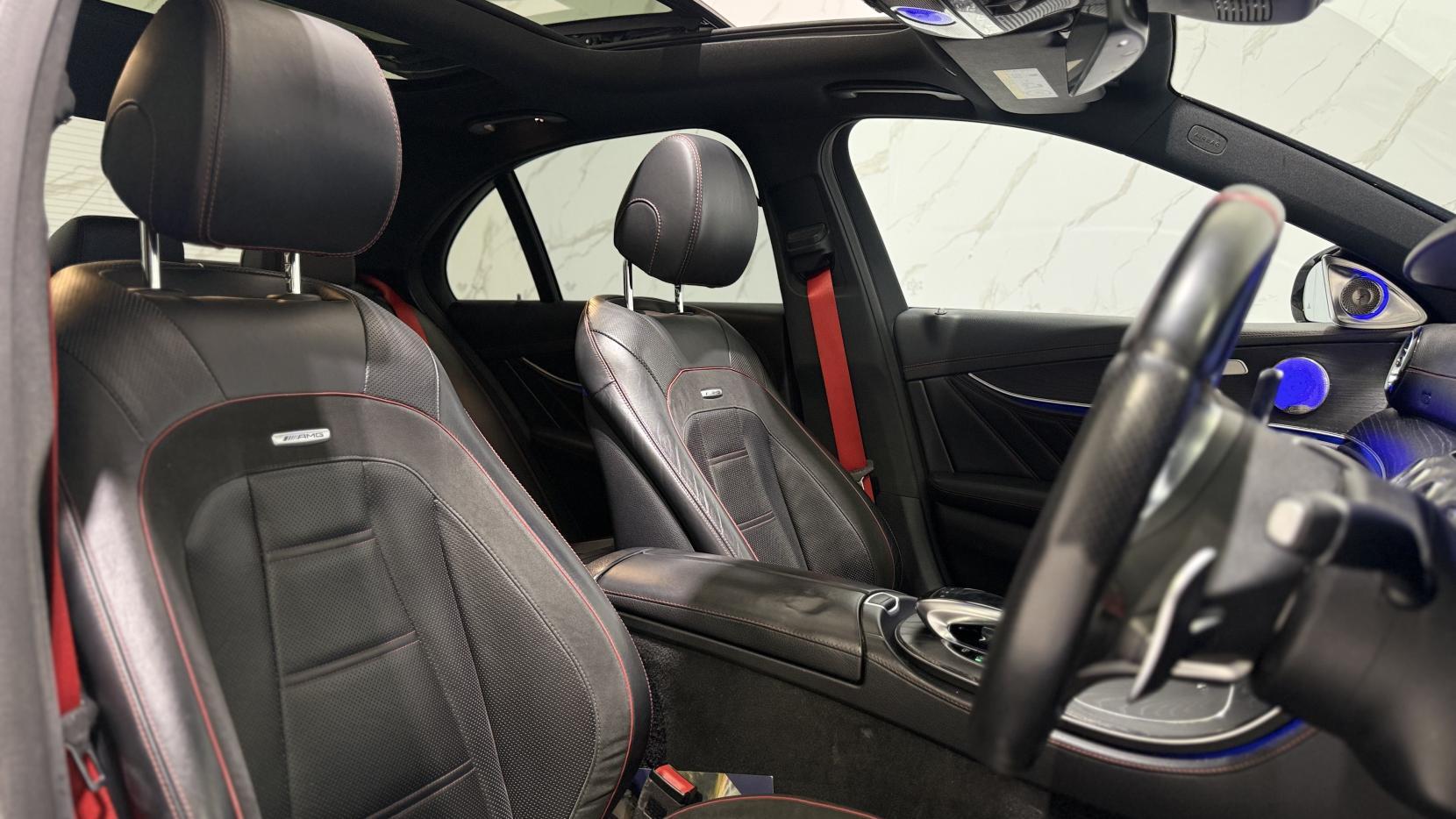 Mercedes-Benz E Class view 4