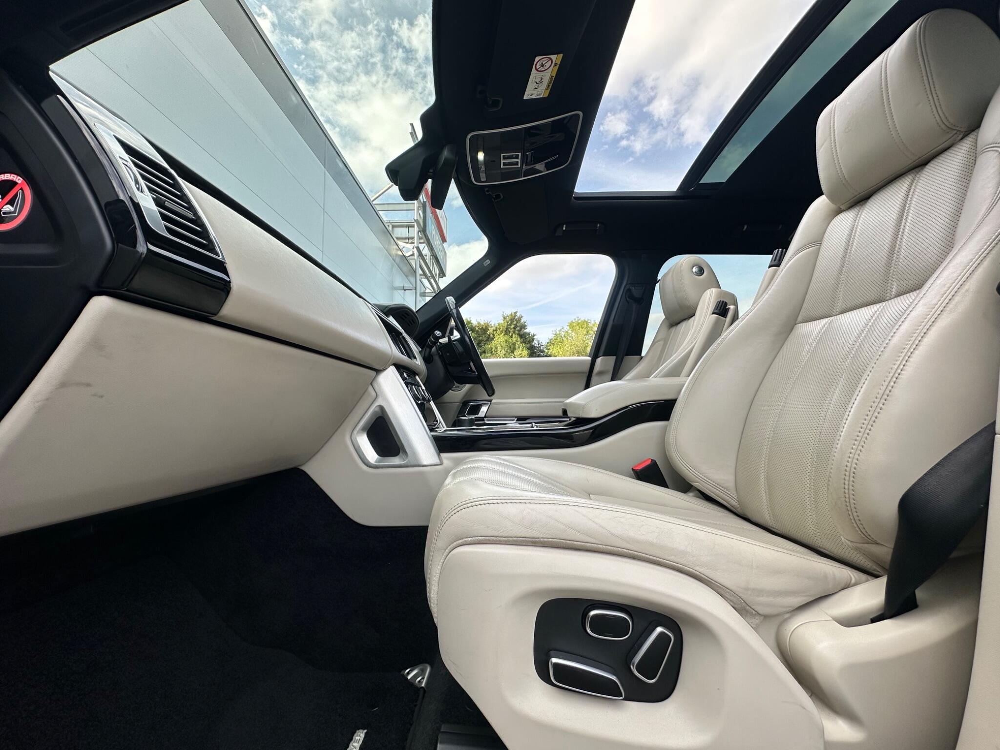 Land Rover Range Rover view 39