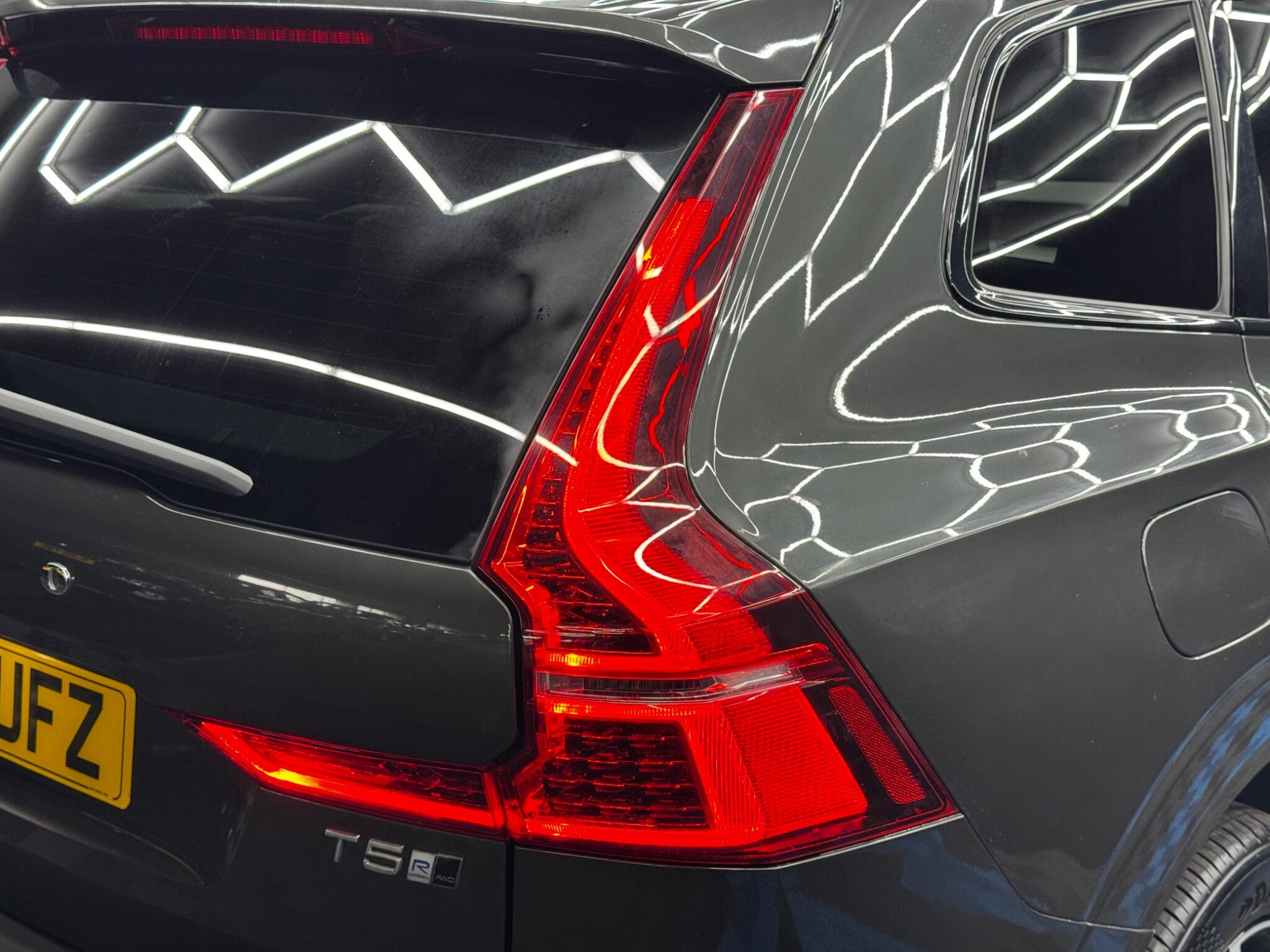 Volvo XC60 view 44