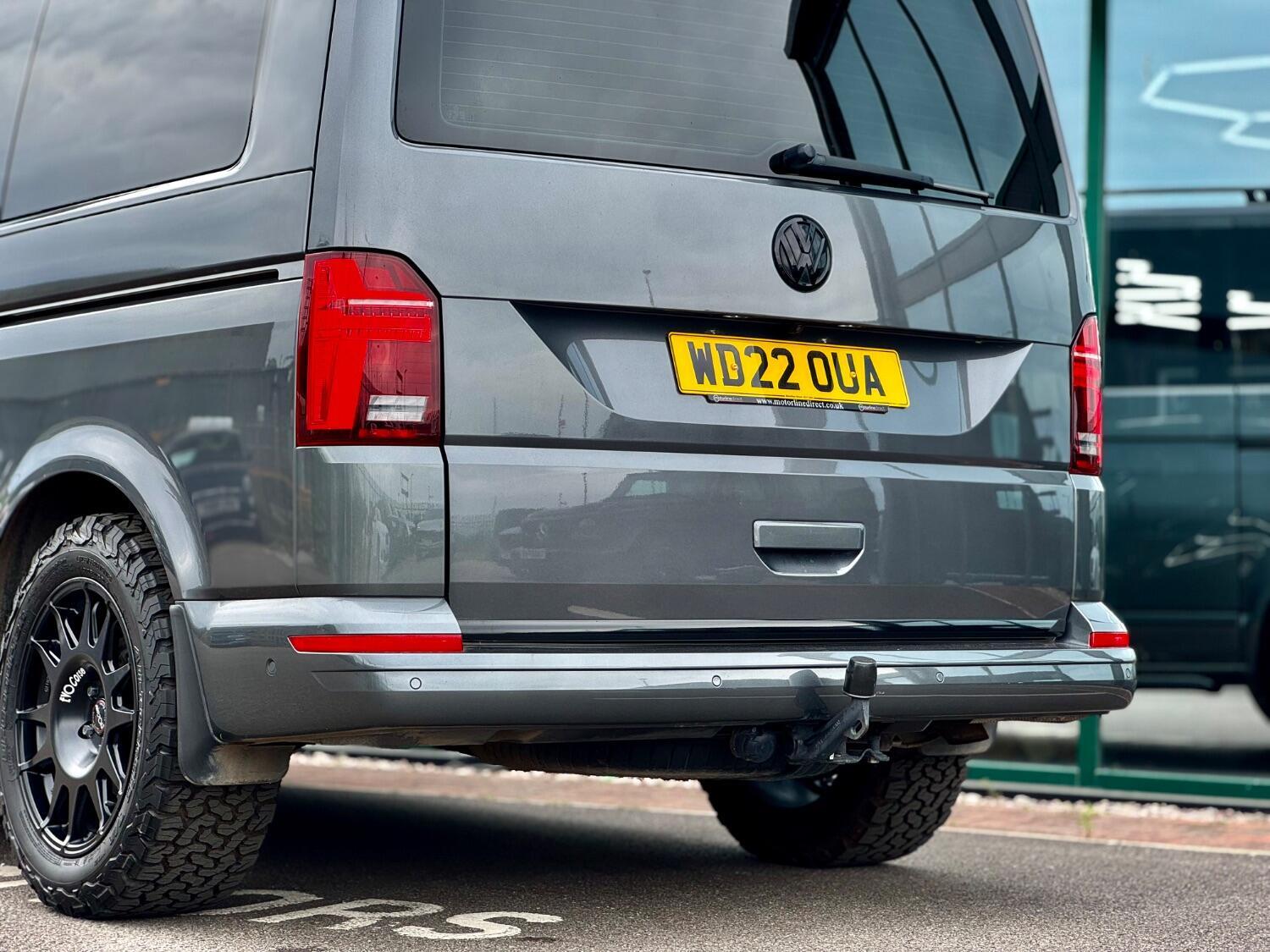 Volkswagen Caravelle view 22