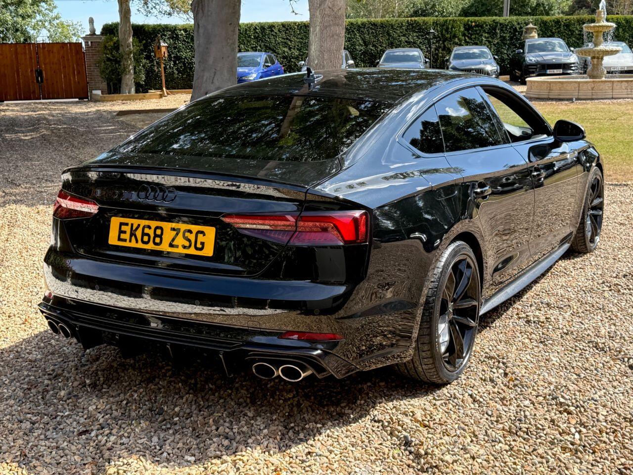 Audi Audi S5 view 25