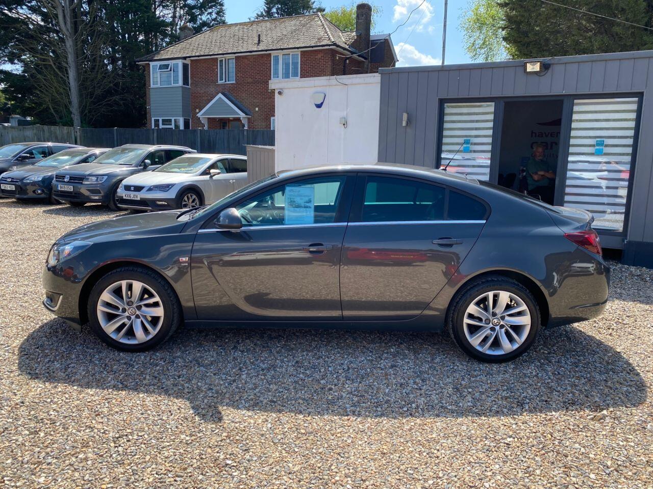 Vauxhall Insignia view 8