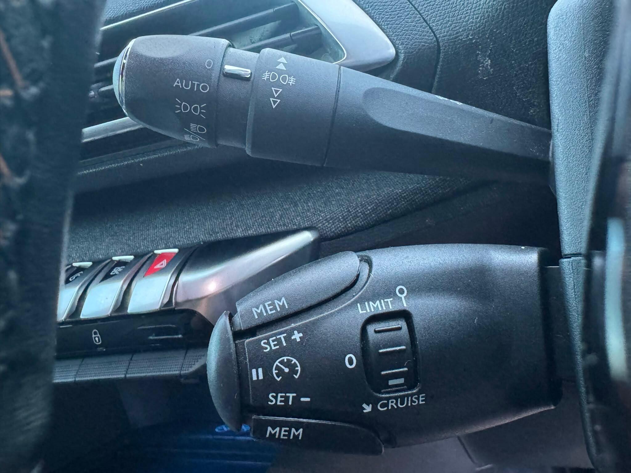 Peugeot 3008 view 26
