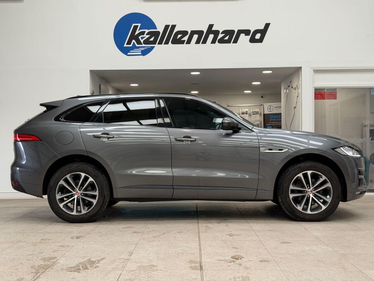 Jaguar F-Pace view 24