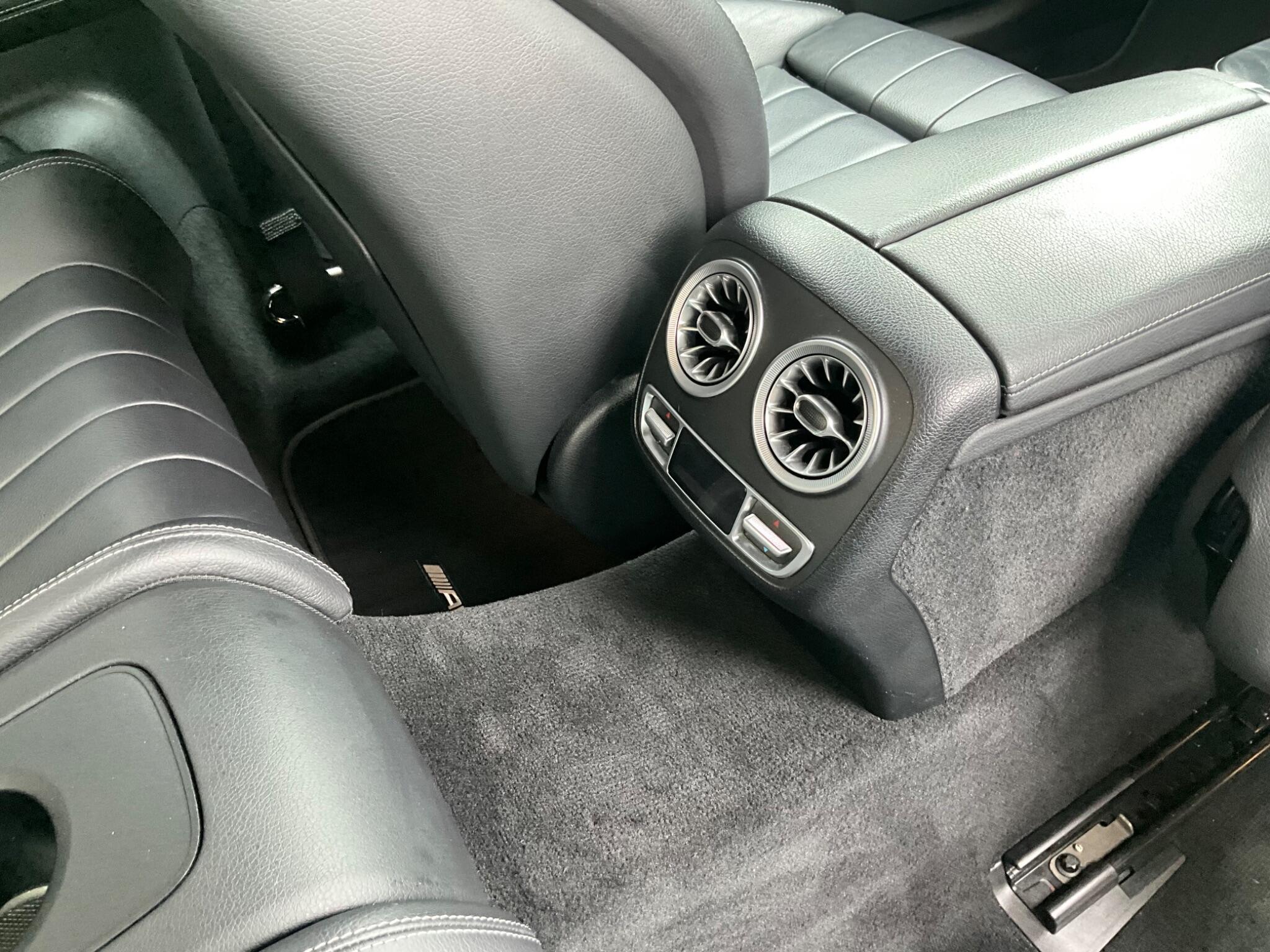 Mercedes-Benz E Class view 8
