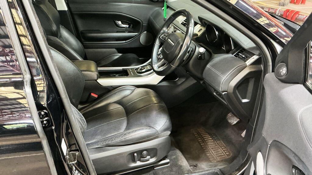 Land Rover Range Rover Evoque view 11