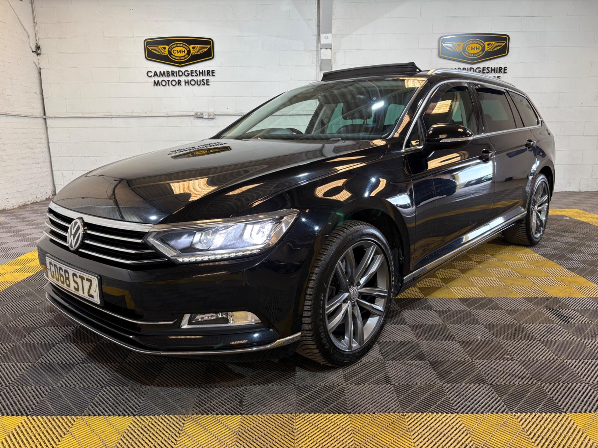 Volkswagen Passat view 3