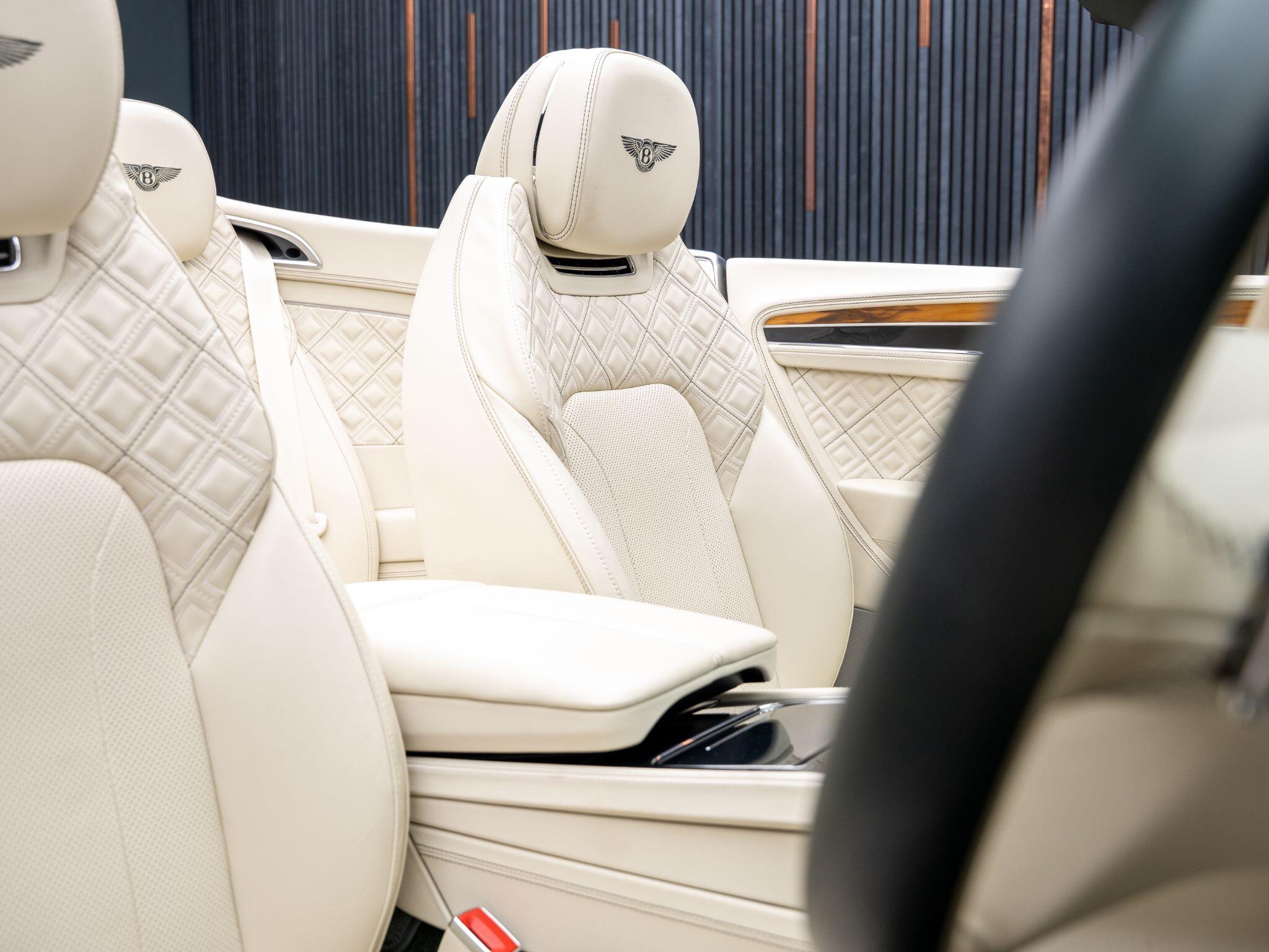 Bentley Continental view 40