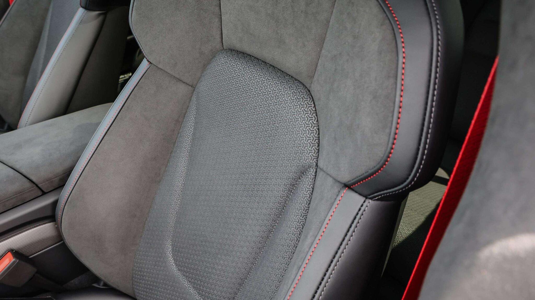 Porsche Taycan view 14