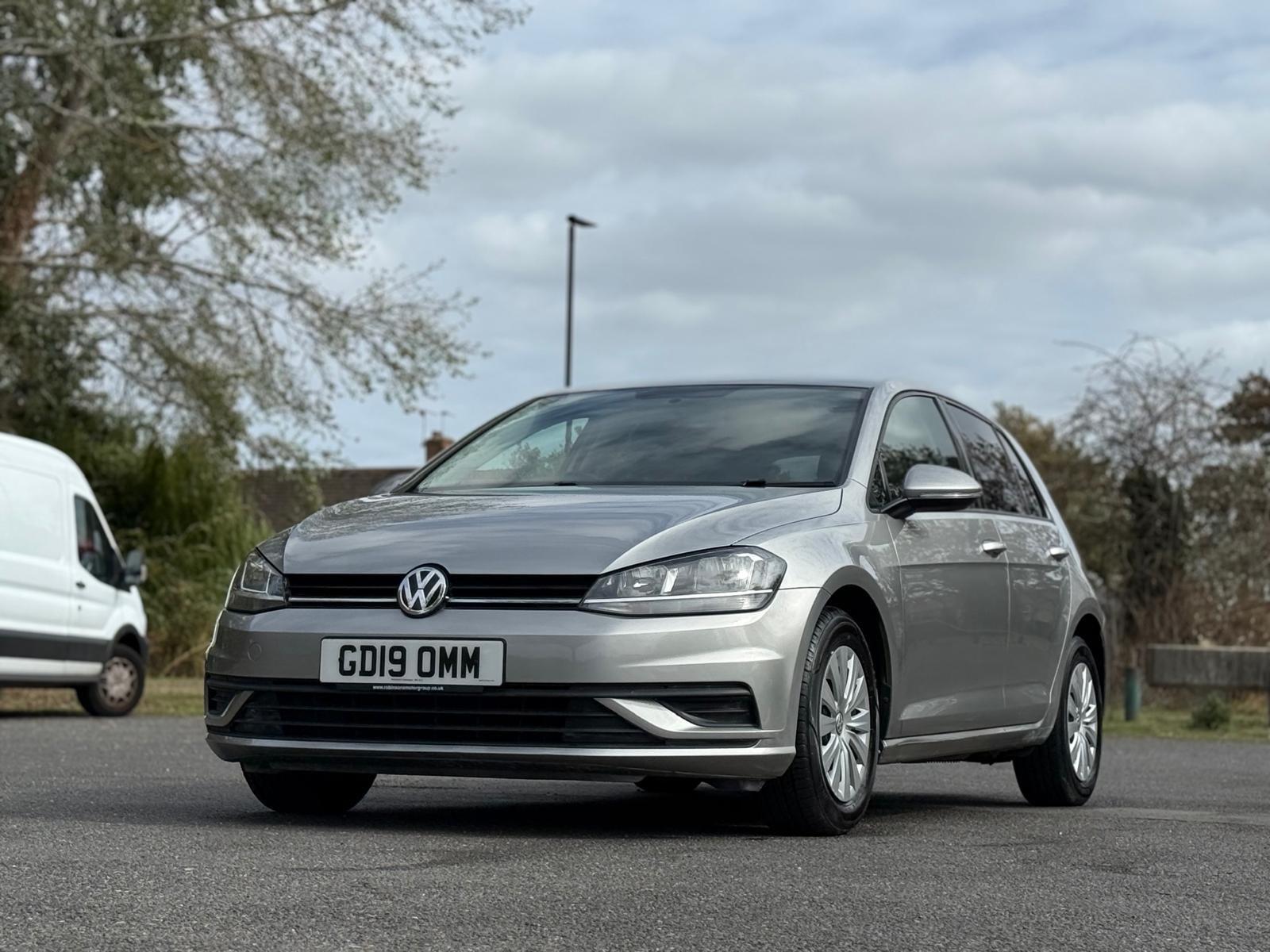 Volkswagen Golf view 6
