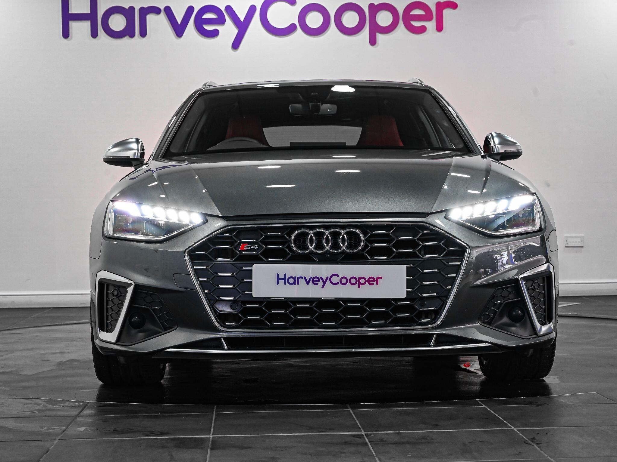 Audi S4 view 23