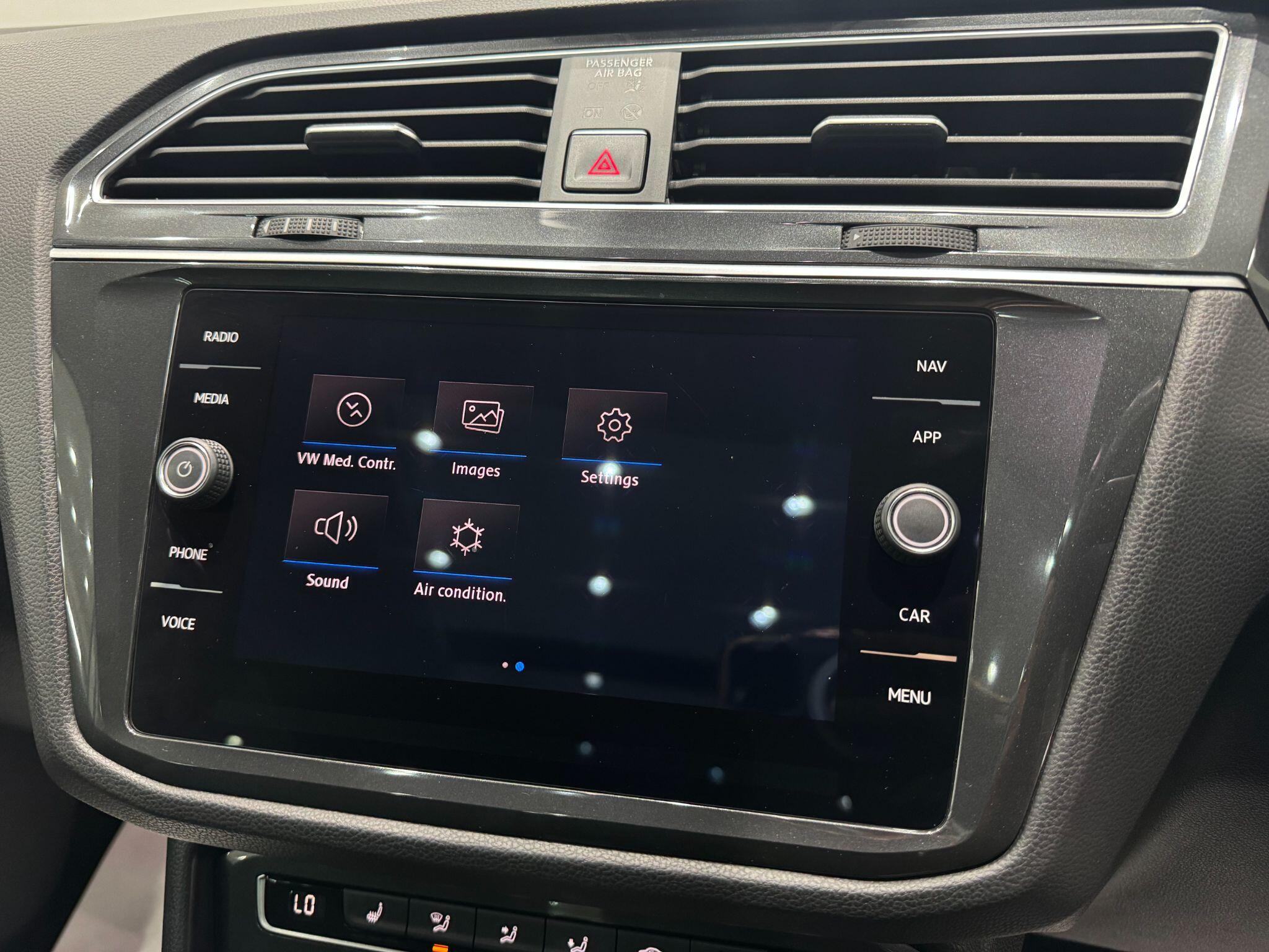 Volkswagen Tiguan view 44