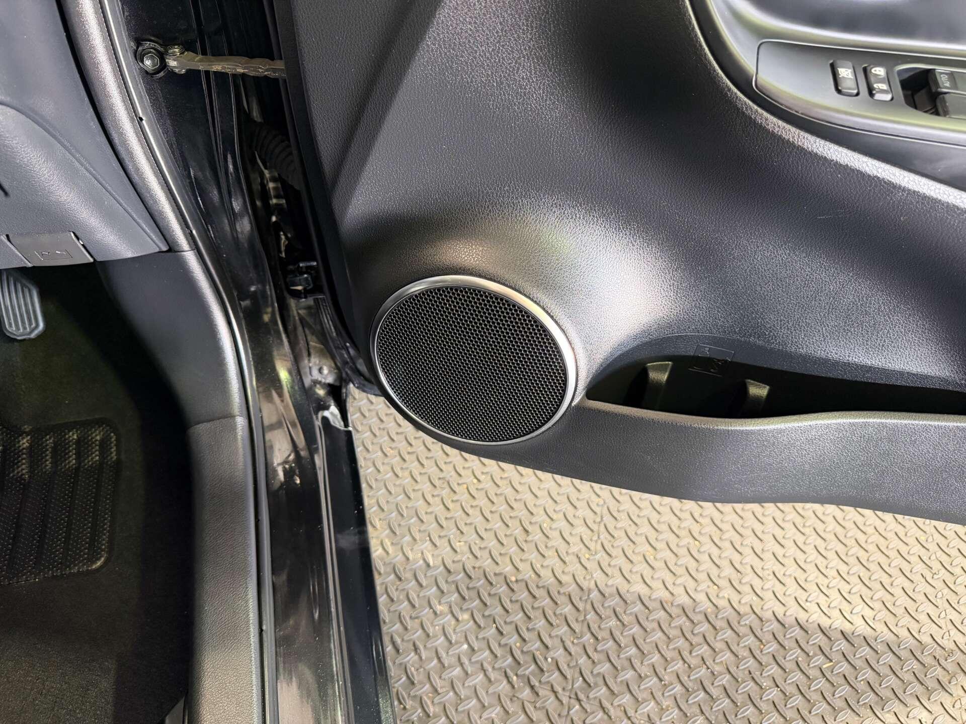 Toyota Yaris view 17