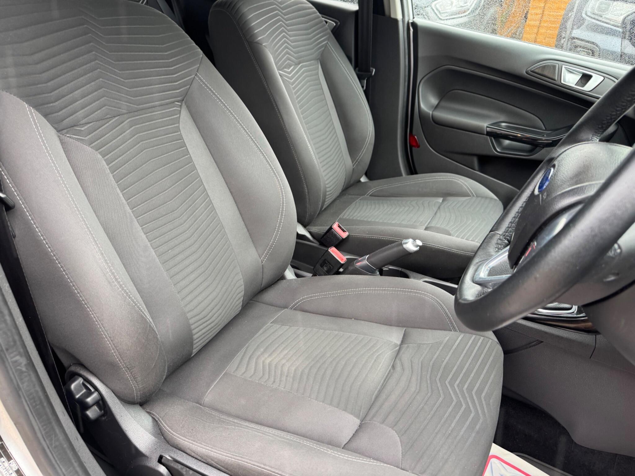 Ford Fiesta view 15