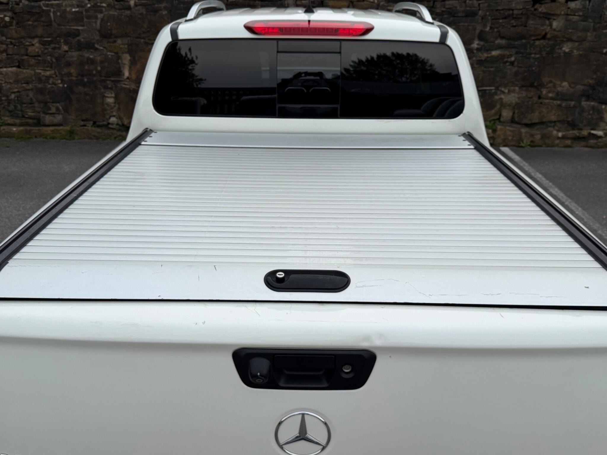 Mercedes-Benz X-Class view 23
