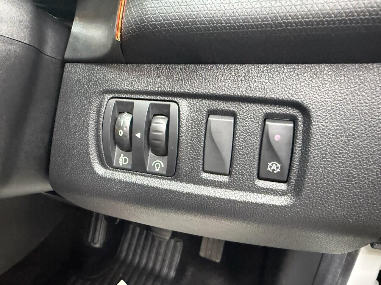 Renault Clio view 11