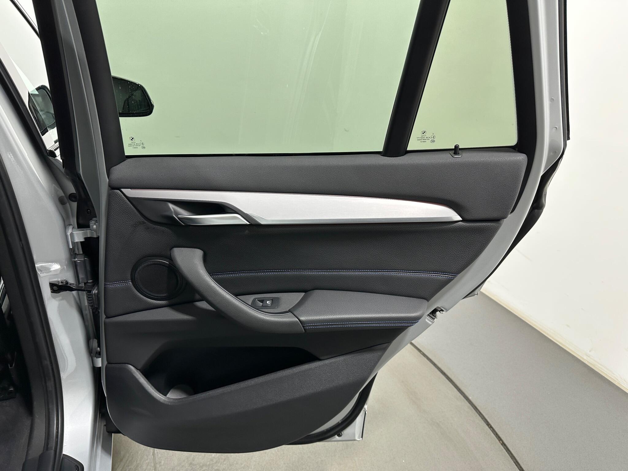 BMW X1 view 43