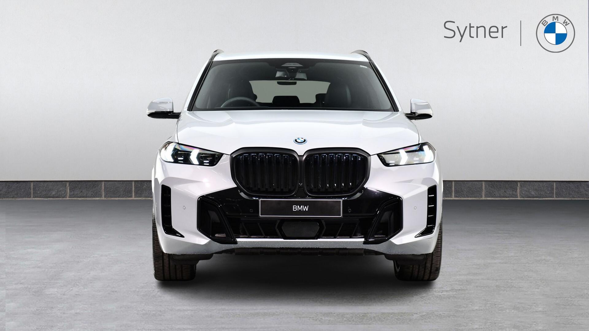 BMW X5 view 16