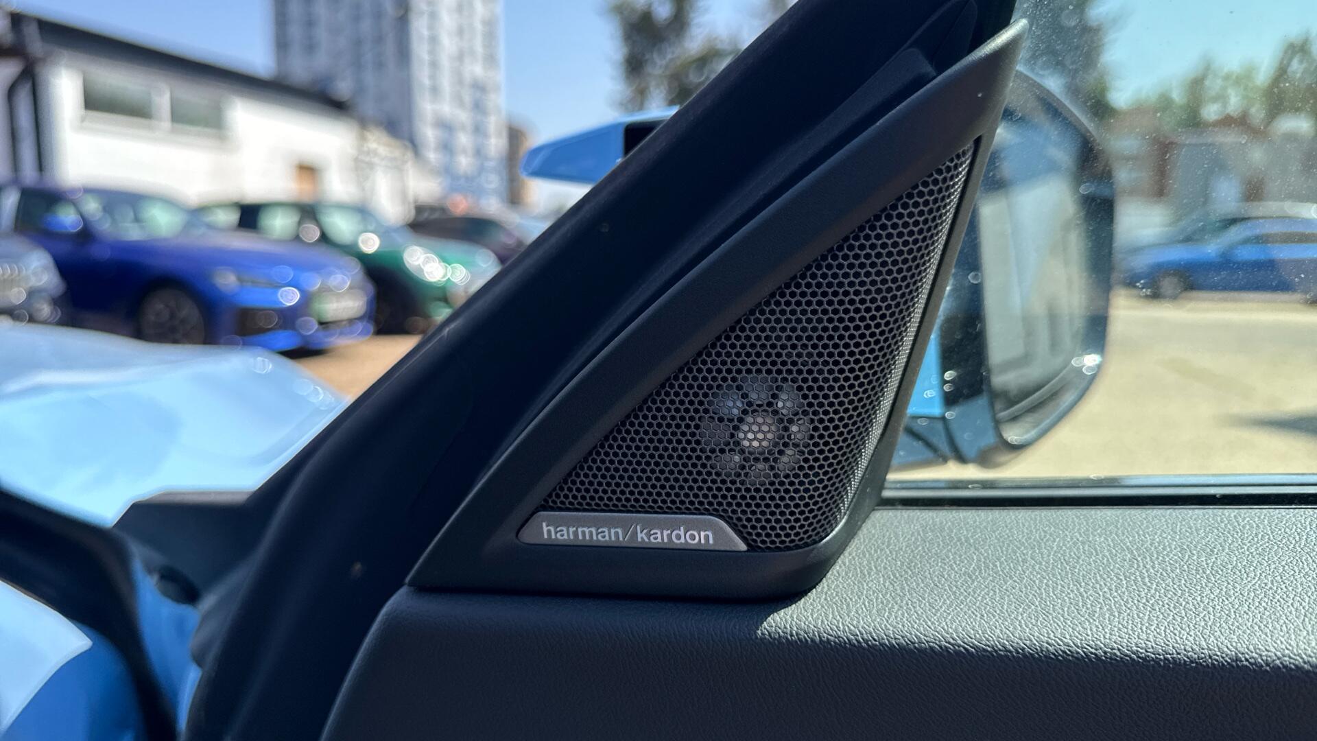 BMW M2 view 20