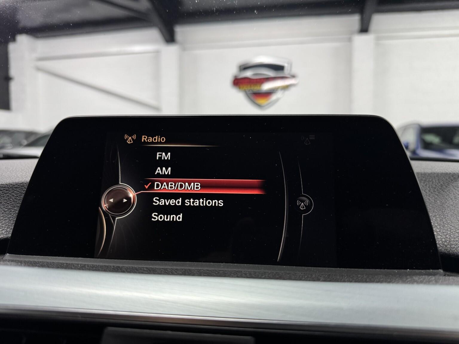 BMW 3 Series view 27