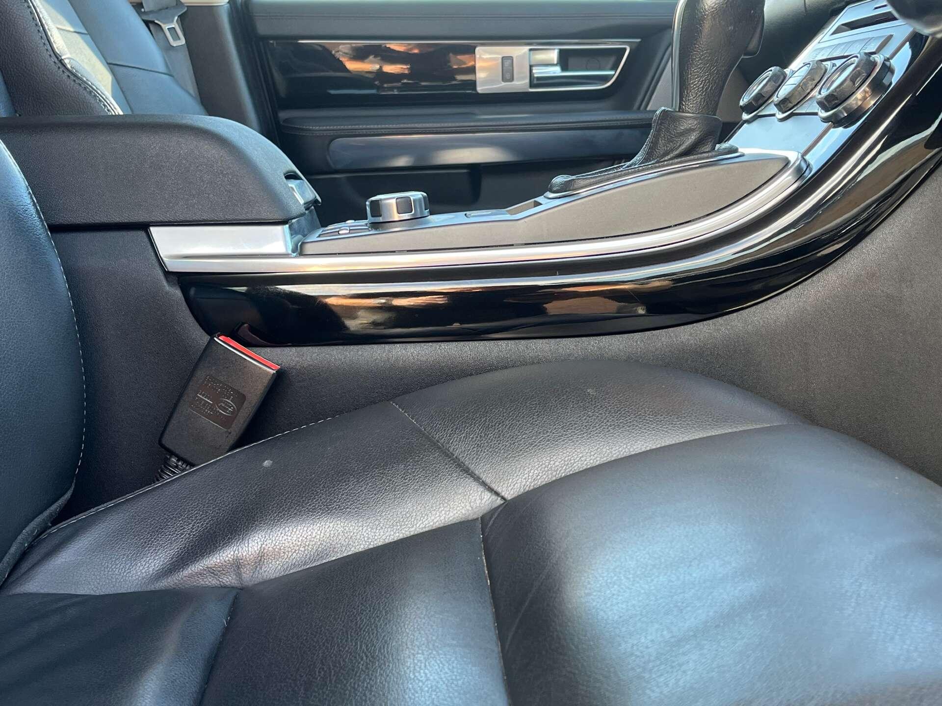 Land Rover Range Rover Sport view 17