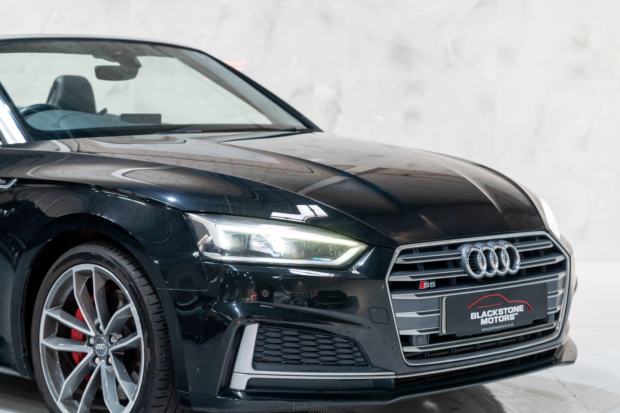 Audi S5 view 10