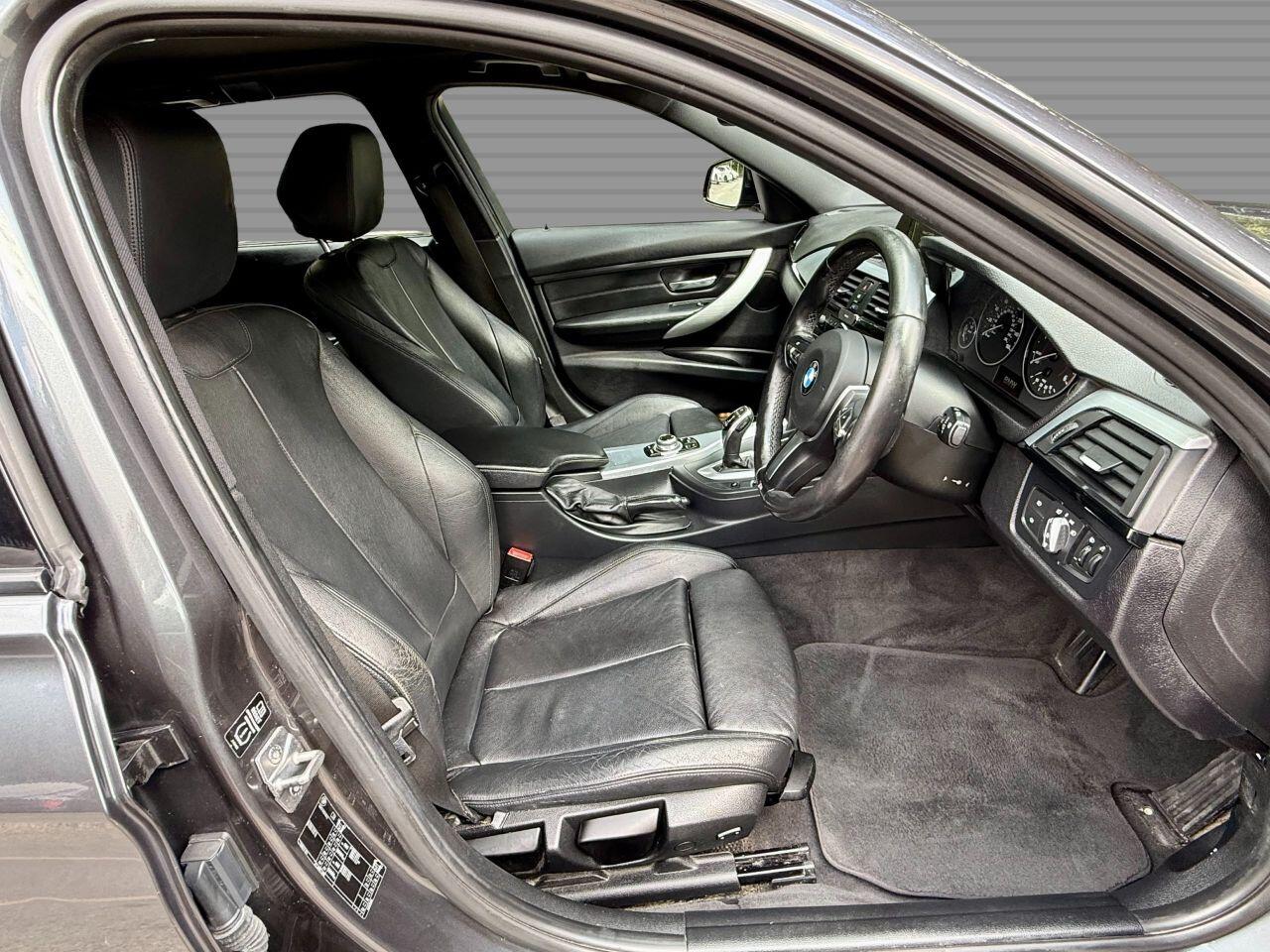 BMW 3 Series view 19