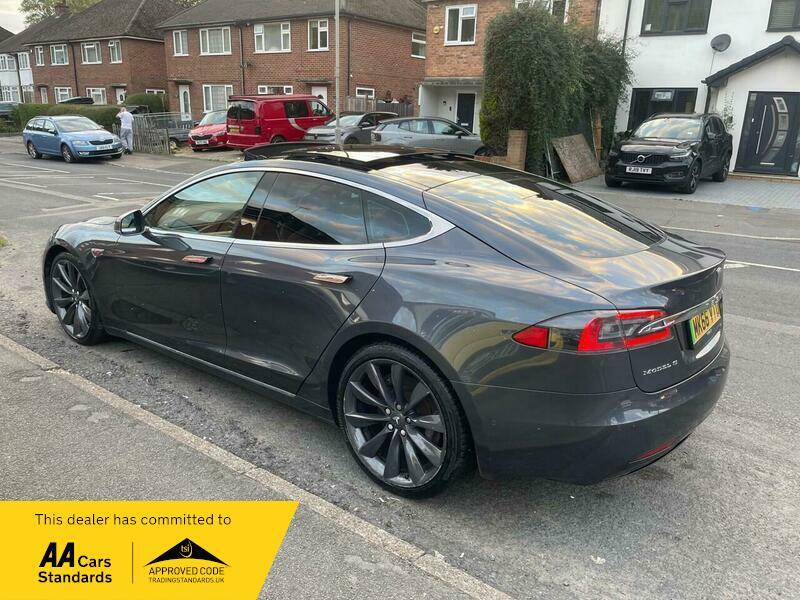 2016 Tesla Model S image 14